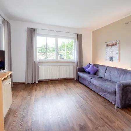 Leuchtenhof Apartment *
